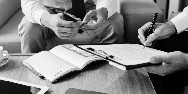 Asesoría Mercantil / Gestión Sociedades Puigpelat · Cesión y Traspaso de Negocios